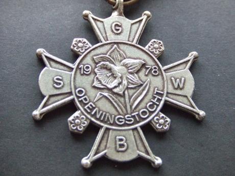 S.G.W.B.(Sticht Gooise Wandelsport Bond)  1978 openingstocht narcis